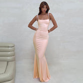 Korallenrotes Strapskleid